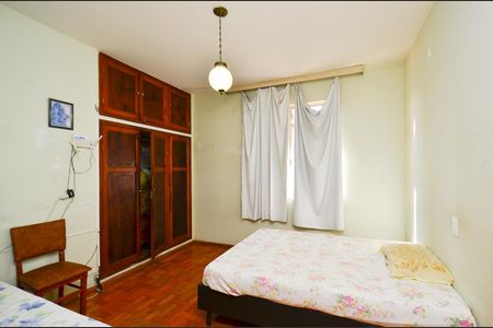 Casa à venda com 255m², 4 quartos e 4 vagasQuarto 2