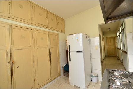 Casa à venda com 255m², 4 quartos e 4 vagasCozinha