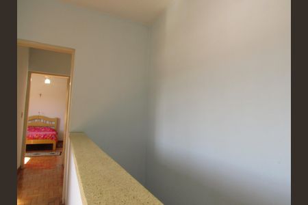 Casa à venda com 189m², 2 quartos e 2 vagasHall dos cômodos superiores