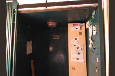 Casa à venda com 189m², 2 quartos e 2 vagasEscritório