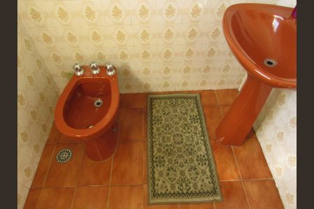 Casa à venda com 189m², 2 quartos e 2 vagasBanheiro da Suíte