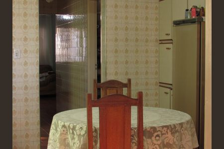 Casa à venda com 189m², 2 quartos e 2 vagasCozinha