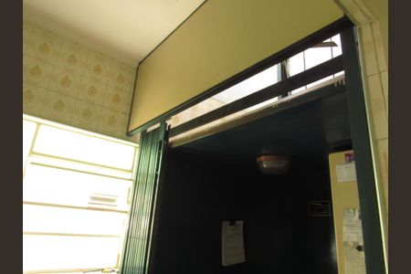 Casa à venda com 189m², 2 quartos e 2 vagasEscritório