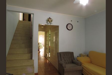 Casa à venda com 189m², 2 quartos e 2 vagasSala