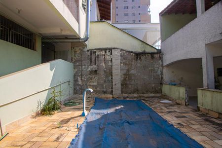 Casa à venda com 300m², 3 quartos e 4 vagasÁrea comum - Piscina