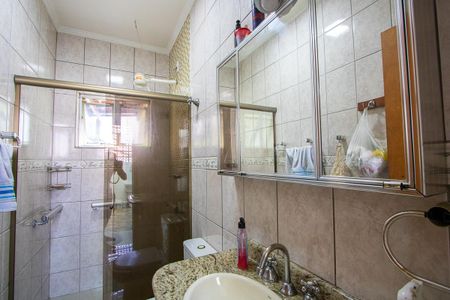 Casa à venda com 300m², 3 quartos e 4 vagasBanheiro social