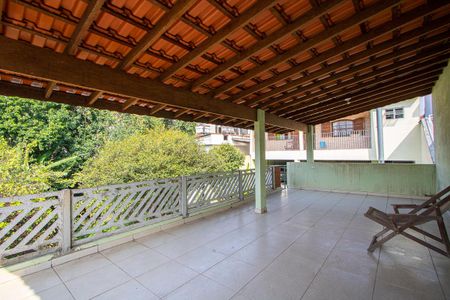 Casa à venda com 300m², 3 quartos e 4 vagasÁrea comum - Salão