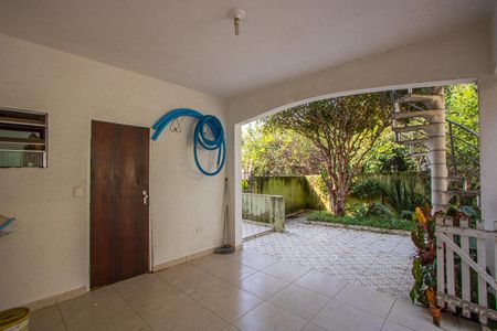 Casa à venda com 300m², 3 quartos e 4 vagasQuintal