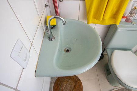 Casa à venda com 300m², 3 quartos e 4 vagasBanheiro da Suíte 2