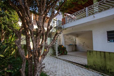 Casa à venda com 300m², 3 quartos e 4 vagasQuintal