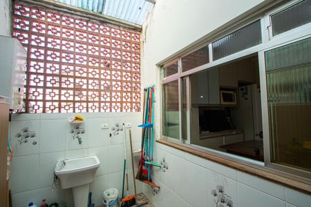 Casa à venda com 300m², 3 quartos e 4 vagasÁrea de serviço 1