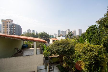 Casa à venda com 300m², 3 quartos e 4 vagasVista da varanda