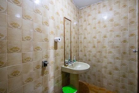 Casa à venda com 300m², 3 quartos e 4 vagasBanheiro de serviço