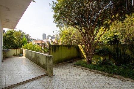 Casa à venda com 300m², 3 quartos e 4 vagasQuintal