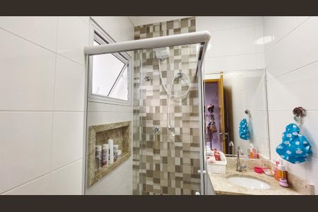 Casa à venda com 160m², 3 quartos e 3 vagas Casa à venda com 160m², 3 quartos e 3 vagasBanheiro da Suíte 3