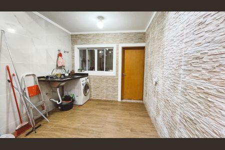 Casa à venda com 160m², 3 quartos e 3 vagas Casa à venda com 160m², 3 quartos e 3 vagasÁrea de Serviço