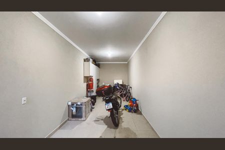 Casa à venda com 160m², 3 quartos e 3 vagas Casa à venda com 160m², 3 quartos e 3 vagasGaragem