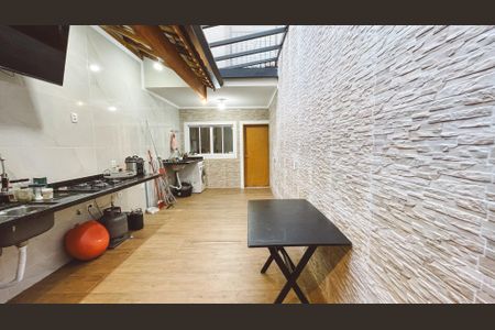 Casa à venda com 160m², 3 quartos e 3 vagas Casa à venda com 160m², 3 quartos e 3 vagasChurrasqueira