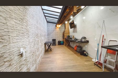 Casa à venda com 160m², 3 quartos e 3 vagas Casa à venda com 160m², 3 quartos e 3 vagasChurrasqueira