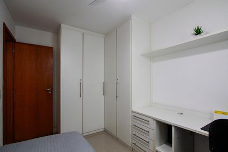 Apartamento à venda com 92m², 3 quartos e 2 vagasQuarto 2