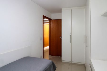 Apartamento à venda com 92m², 3 quartos e 2 vagasQuarto 2
