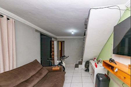 Casa à venda com 200m², 2 quartos e 1 vagaSala