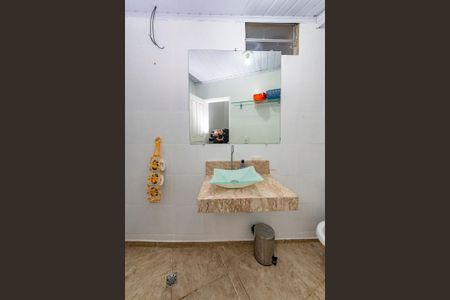 Casa à venda com 200m², 2 quartos e 1 vagaLavabo