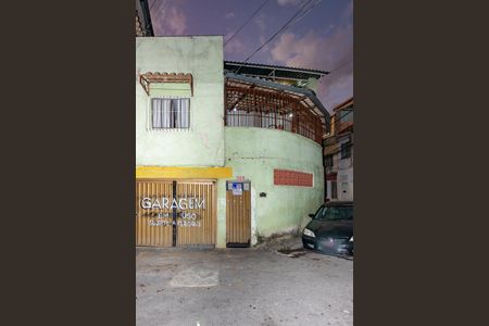 Casa à venda com 200m², 2 quartos e 1 vagaFachada