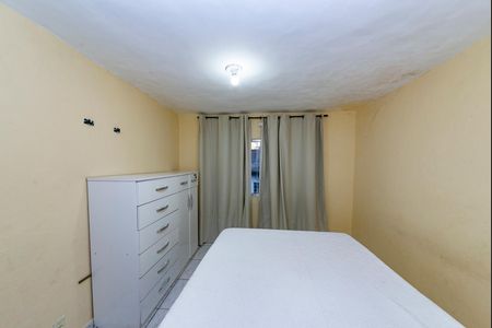 Casa à venda com 200m², 2 quartos e 1 vagaQuarto