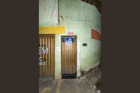 Casa à venda com 200m², 2 quartos e 1 vagaFachada