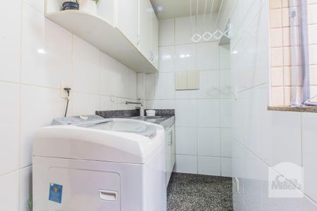 Apartamento à venda com 118m², 4 quartos e 2 vagas Apartamento à venda com 118m², 4 quartos e 2 vagasCozinha