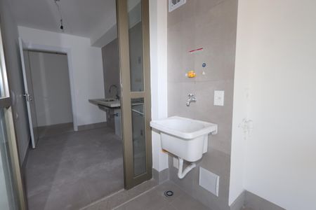 Apartamento para alugar com 75m², 2 quartos e 1 vagaÁrea de Serviço