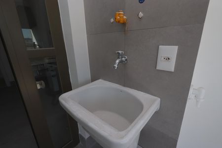 Apartamento para alugar com 75m², 2 quartos e 1 vagaÁrea de Serviço