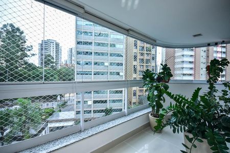 Apartamento à venda com 90m², 2 quartos e 2 vagasVaranda