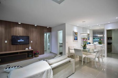 Apartamento à venda com 90m², 2 quartos e 2 vagasSala