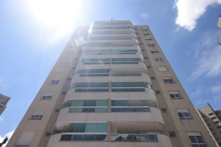 Apartamento à venda com 90m², 2 quartos e 2 vagas Apartamento à venda com 90m², 2 quartos e 2 vagasFachada