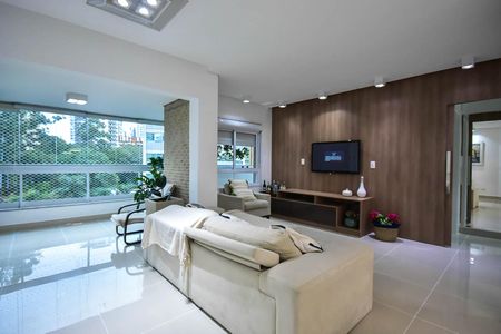 Apartamento à venda com 90m², 2 quartos e 2 vagasSala