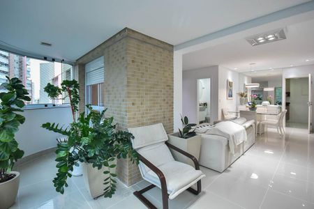 Apartamento à venda com 90m², 2 quartos e 2 vagasVaranda