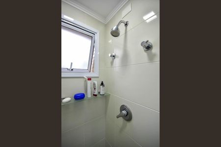 Apartamento à venda com 90m², 2 quartos e 2 vagasChuveiro da Suíte 1