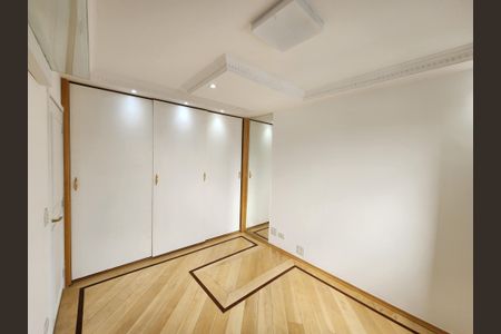 Apartamento à venda com 222m², 3 quartos e 3 vagasQuarto 1