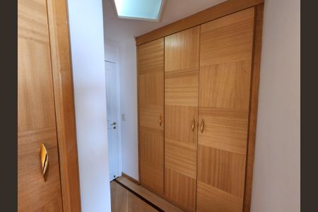 Apartamento à venda com 222m², 3 quartos e 3 vagasSuíte