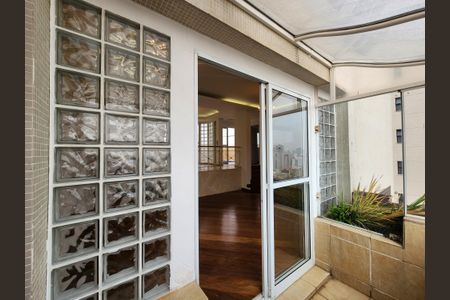 Apartamento à venda com 222m², 3 quartos e 3 vagasVaranda da Sala 1