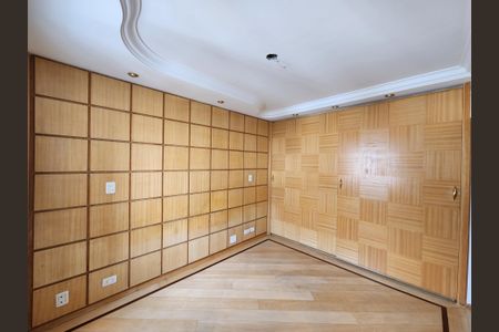 Apartamento à venda com 222m², 3 quartos e 3 vagasSuíte