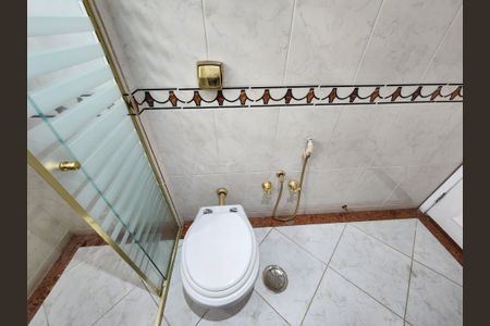 Apartamento à venda com 222m², 3 quartos e 3 vagasBanheiro Social