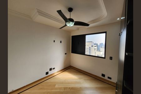 Apartamento à venda com 222m², 3 quartos e 3 vagasQuarto 2