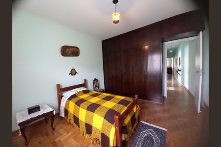 Casa à venda com 140m², 3 quartos e 4 vagas Casa à venda com 140m², 3 quartos e 4 vagasFoto 32