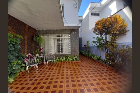 Casa à venda com 140m², 3 quartos e 4 vagas Casa à venda com 140m², 3 quartos e 4 vagasFoto 01