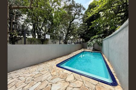 Apartamento à venda com 69m², 2 quartos e 1 vaga Apartamento à venda com 69m², 2 quartos e 1 vagaPiscina