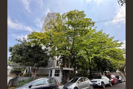 Apartamento à venda com 69m², 2 quartos e 1 vaga Apartamento à venda com 69m², 2 quartos e 1 vagaFachada