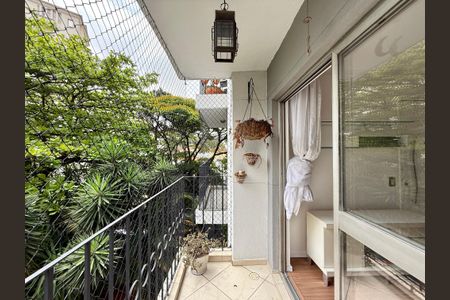 Apartamento à venda com 69m², 2 quartos e 1 vaga Apartamento à venda com 69m², 2 quartos e 1 vagaSacada